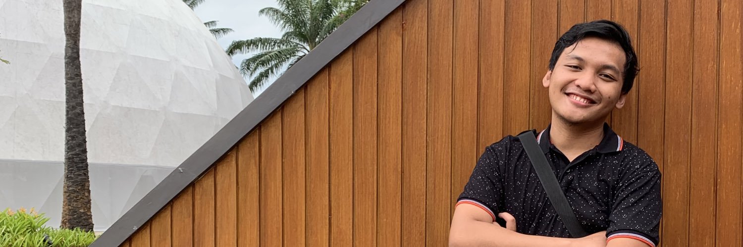 Vichachaa's profile banner image