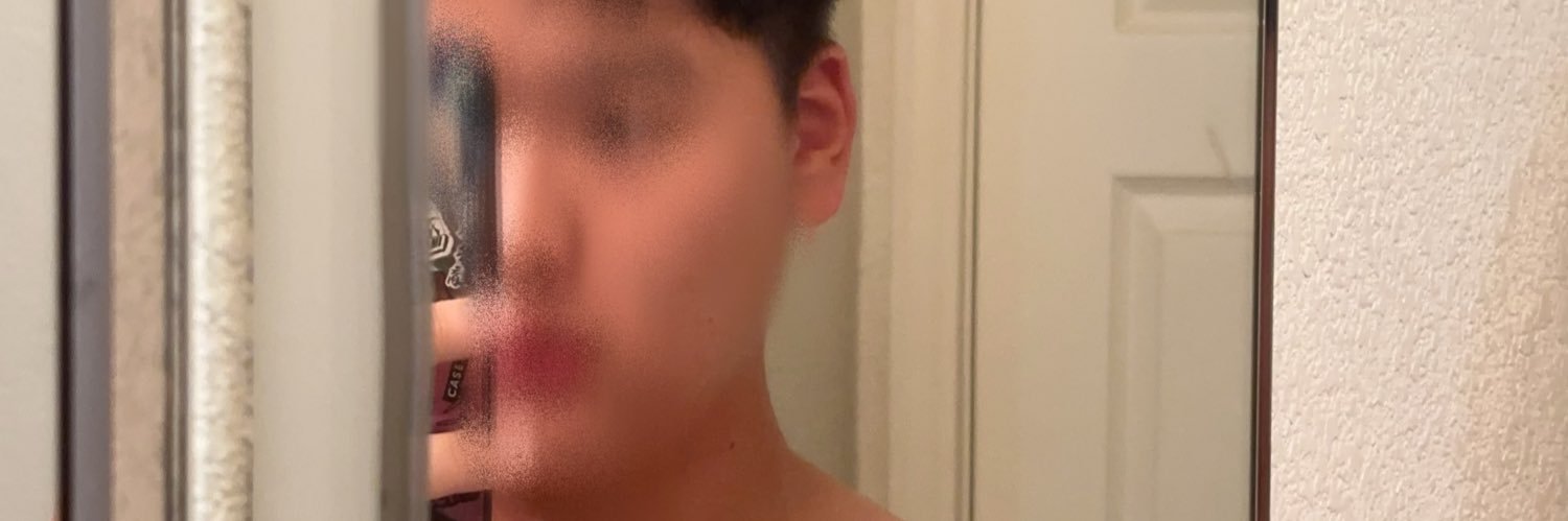 B banner