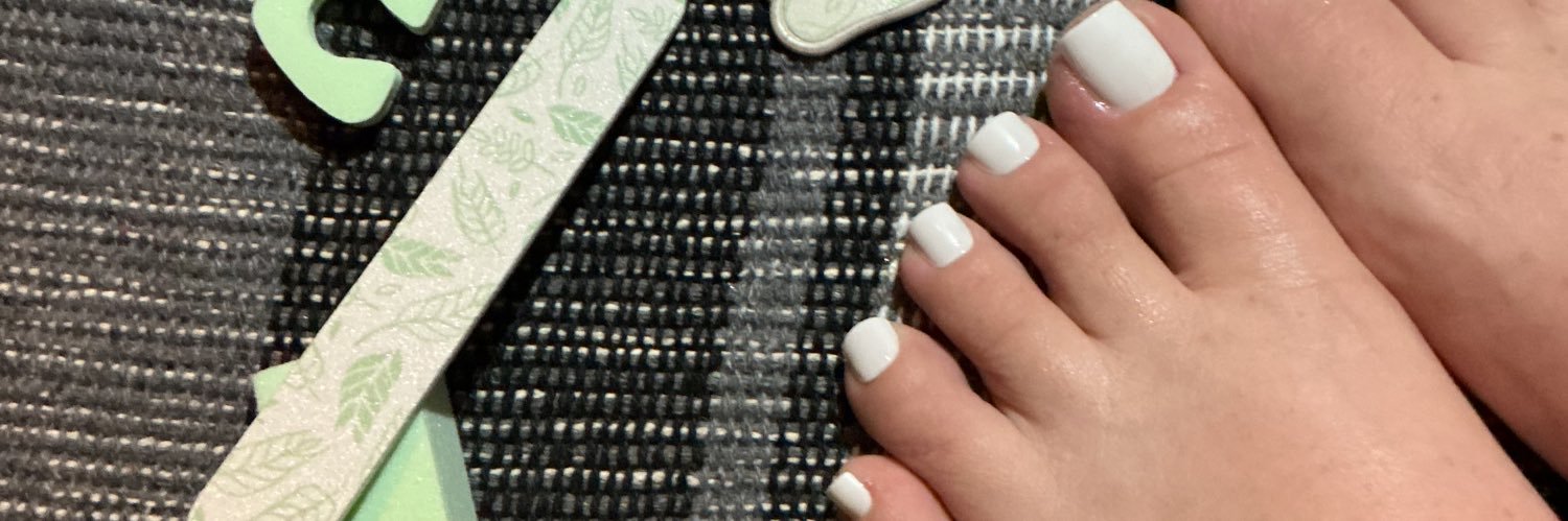 tizzie 💋👣 banner