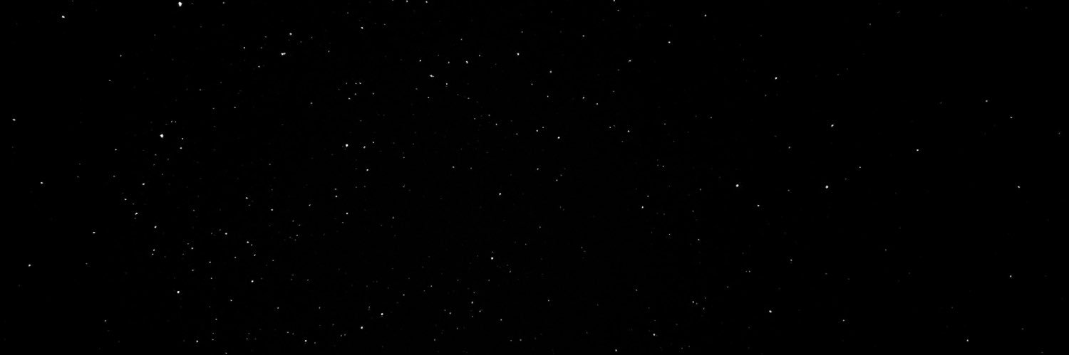 なる banner
