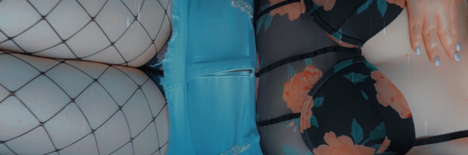 succubae banner