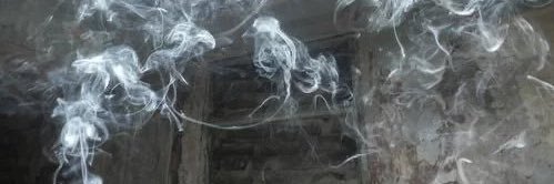 هنا يعيش الفتى الهائم مع أحلام اليقظة banner