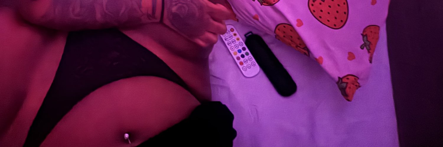 Morena ♡ 🍓🌈 banner
