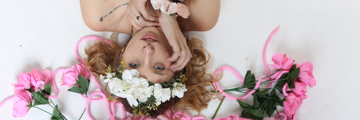 tiednpink's profile banner image