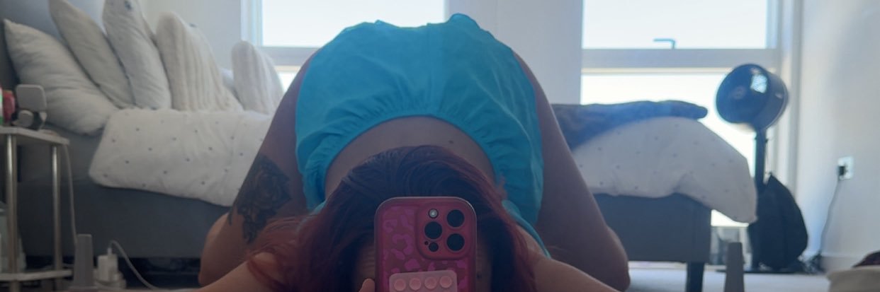 Redsbackxox's profile banner image