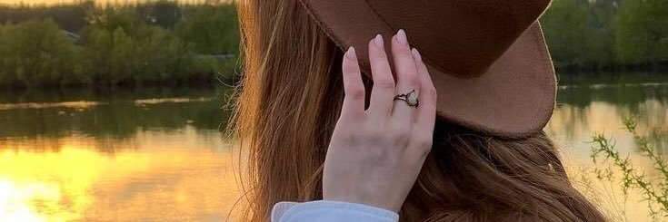 HeZaL🦋🍂 banner