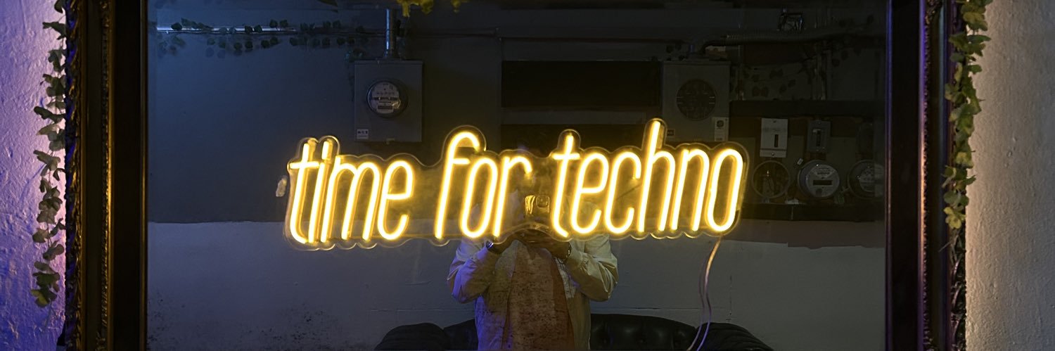 alanmorlet's profile banner image