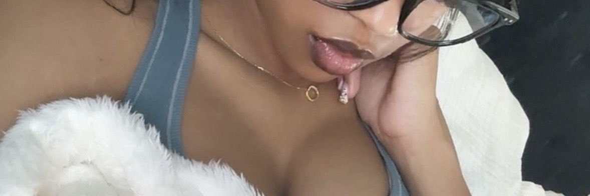 Aurélie 💆🏻‍♀️ banner