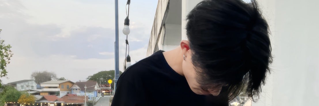 S banner