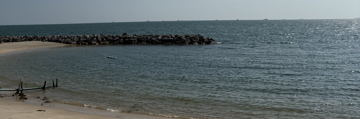 YR. banner