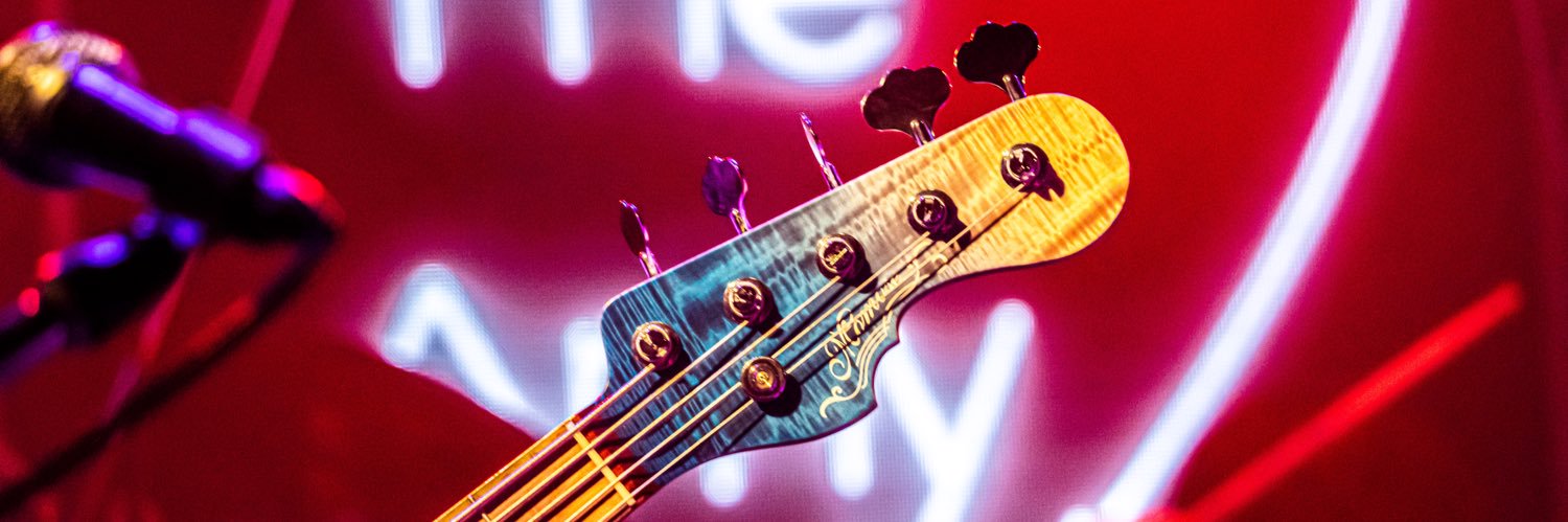Neon banner