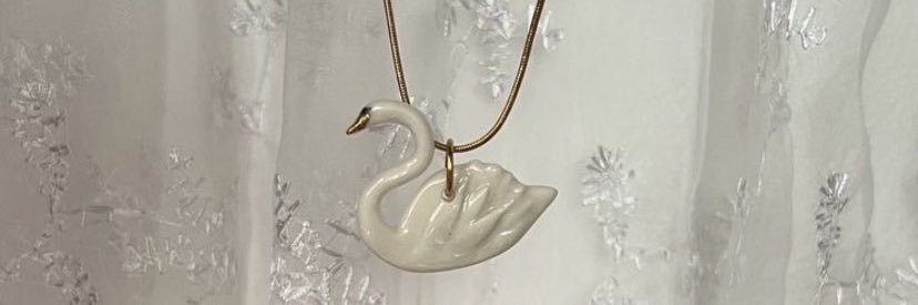 M banner