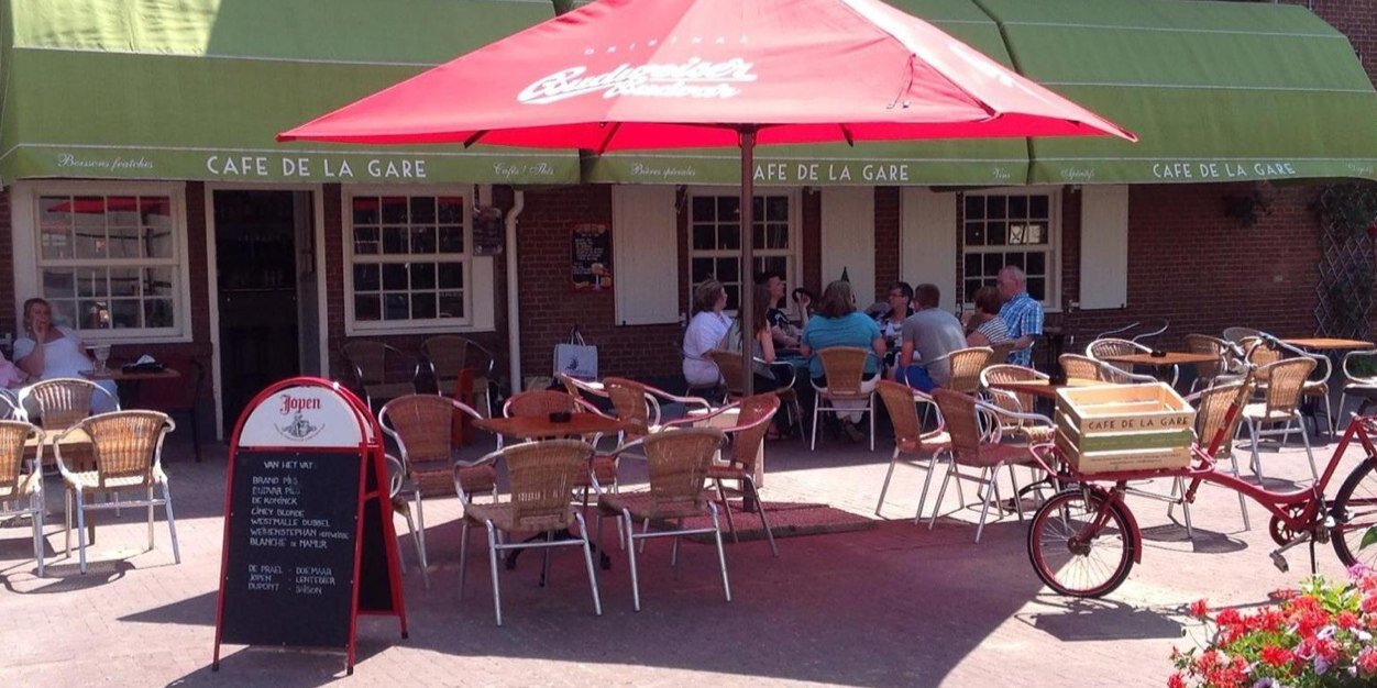 cafe de la gare banner