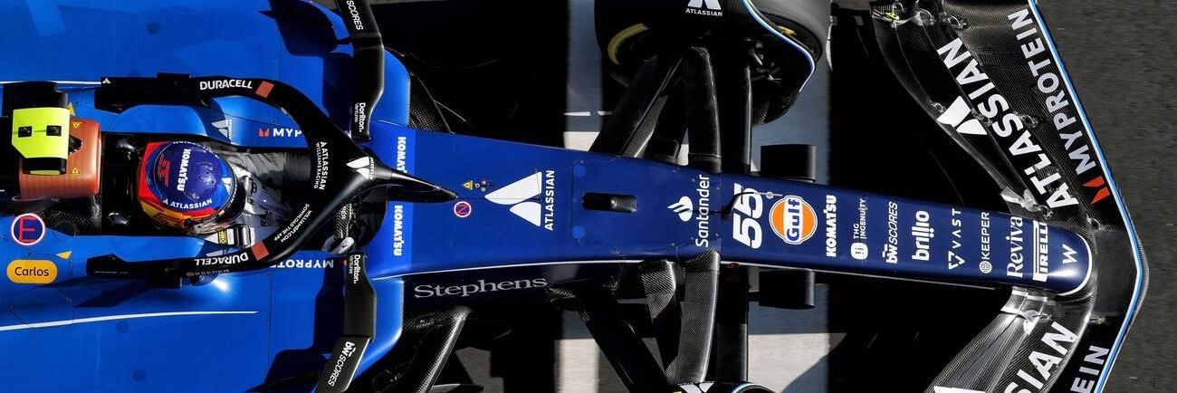 s a r a h 🤖 banner