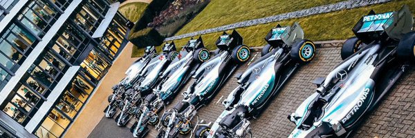 beejie8 Profile Banner