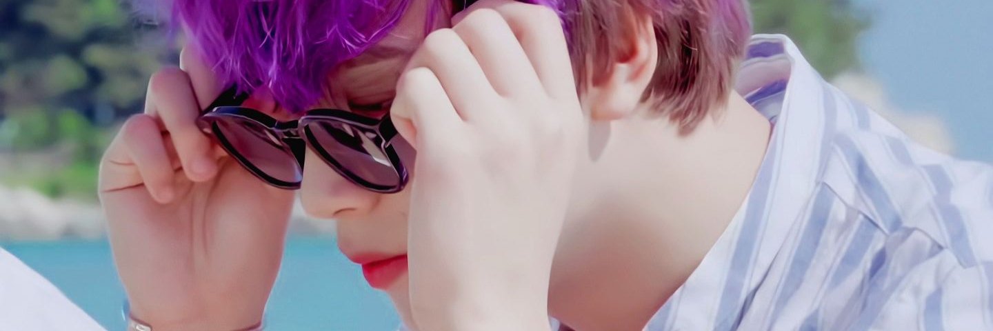 moonhcc06's profile banner image