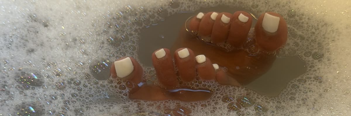Prettyfeets76's profile banner image