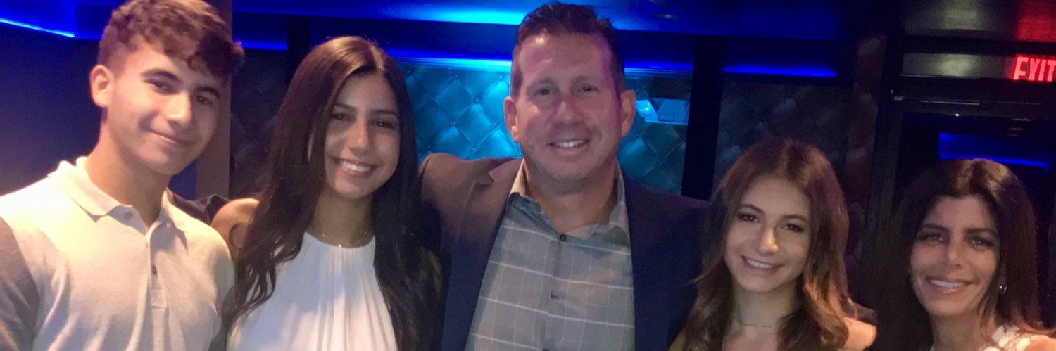 Amy Klar 🇺🇸🇮🇱 banner