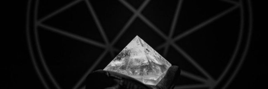𖤐 Wärden 🏳️‍⚧️ banner