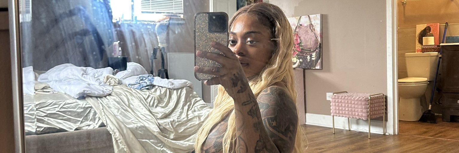 Pretty Mia🧸 banner