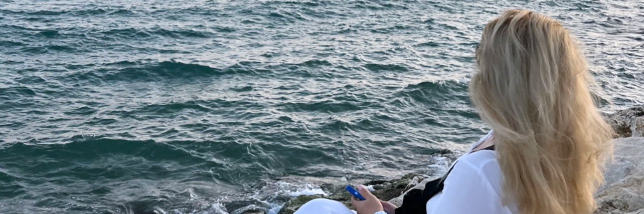 Hasinem 🌸 banner