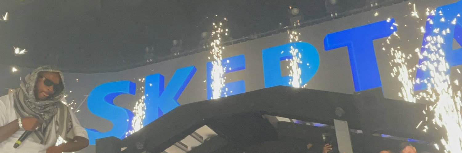 chloeeD's profile banner image