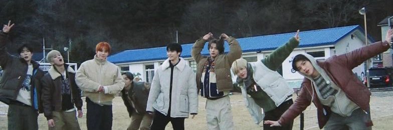 ໒꒱⋆₊˚ banner