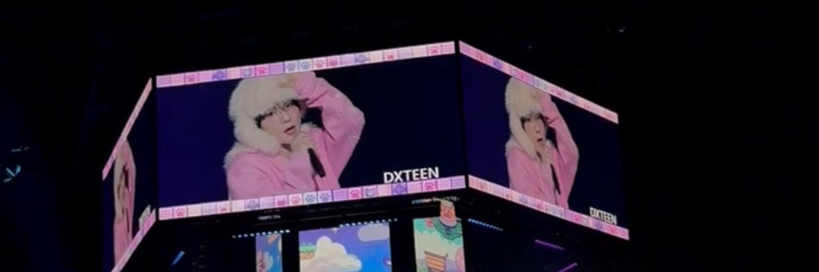 𝒩 banner