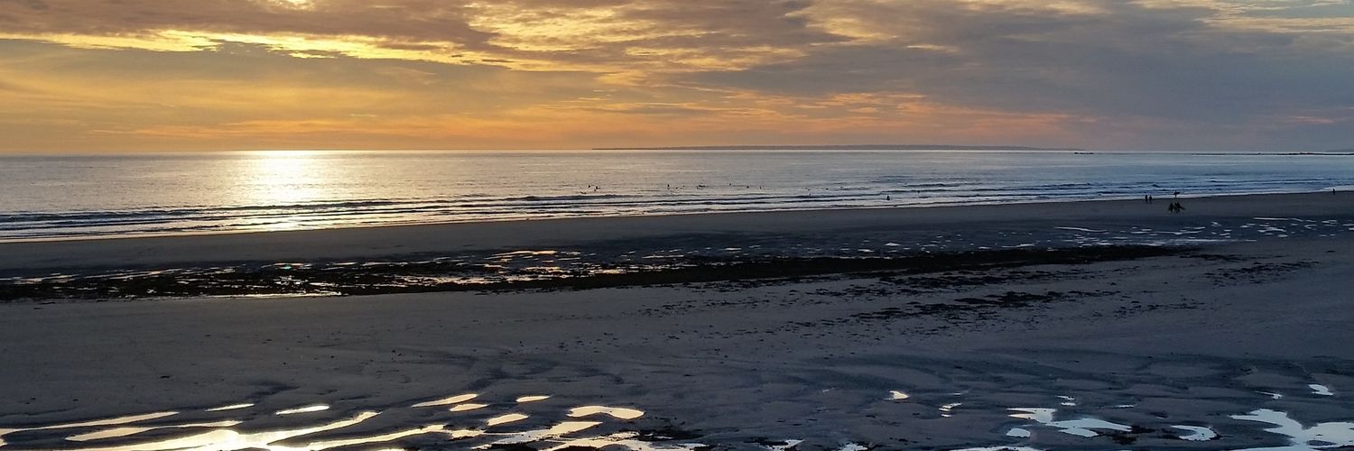 Twitter banner for @Righto