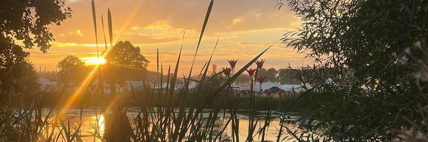 BUZZCHART's profile banner image