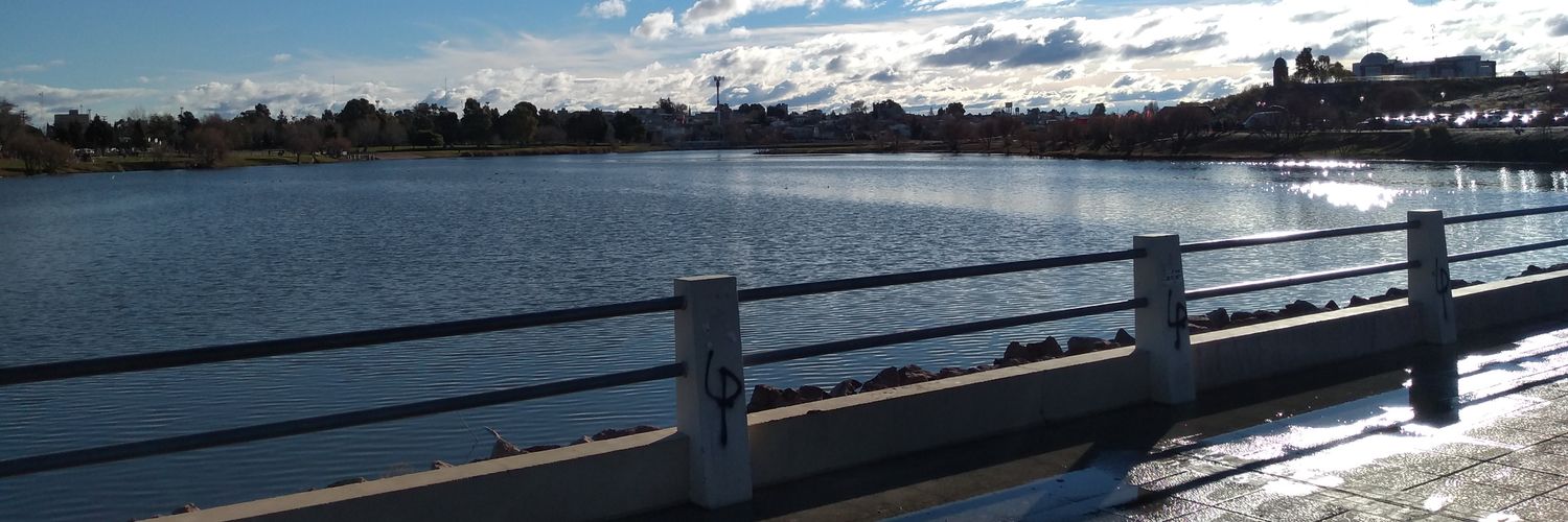 Alexisdavc's profile banner image