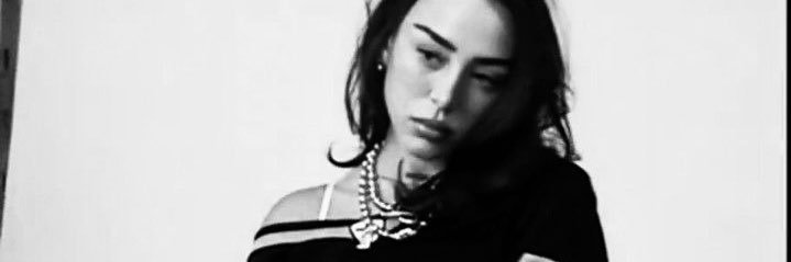 nickinwardrobe's profile banner image