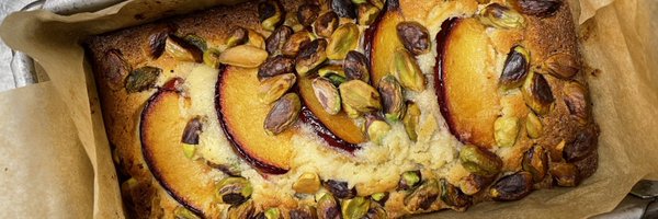 Allueva Profile Banner