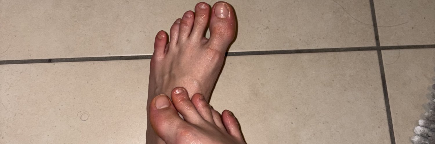 Acrobatic_toes's profile banner image