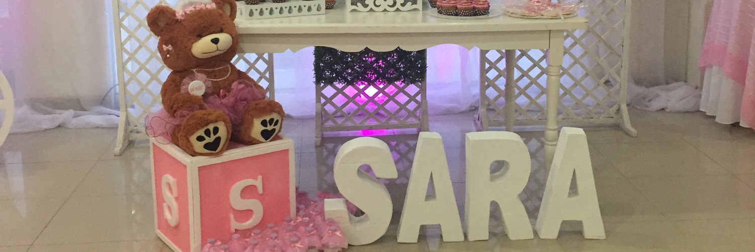 caroandrader's profile banner image