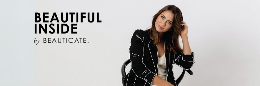 Sigourney Cantelo banner