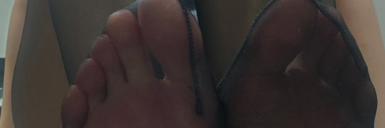 doheesee's profile banner image