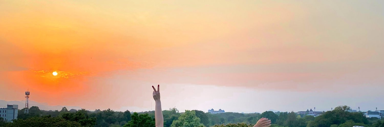 giinggong's profile banner image