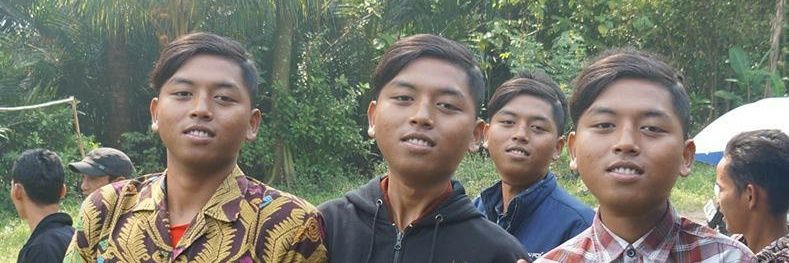 gεмвιяα ρυтяα αgαм, demikian ayah & ibu menamaiku banner