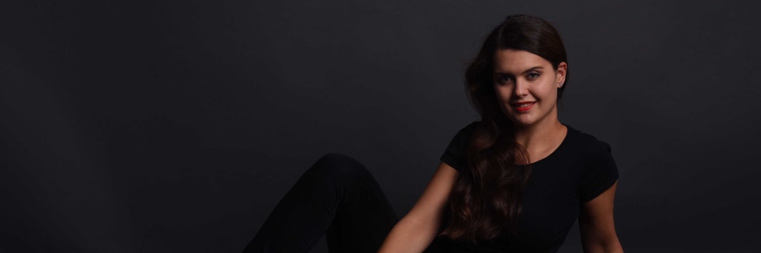 Eleanoreyy's profile banner image