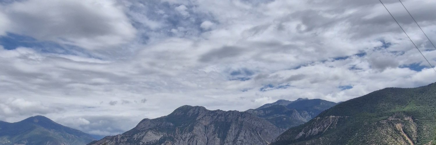 tasarim08's profile banner image
