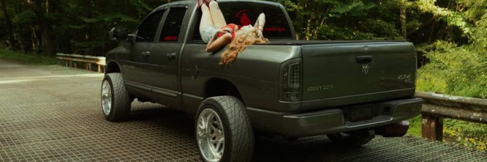 Reneewintfa's profile banner image