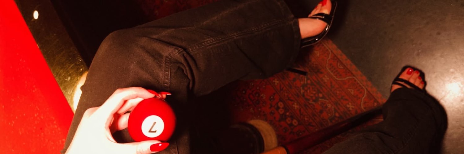 meowwiiv's profile banner image