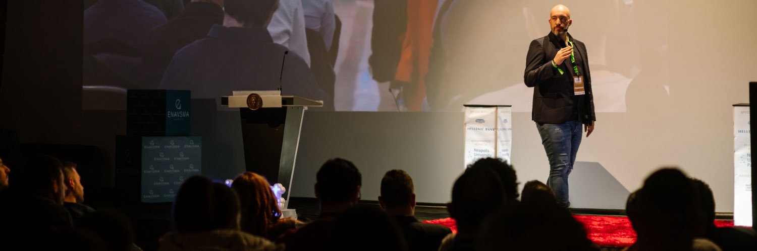 spyrando's profile banner image
