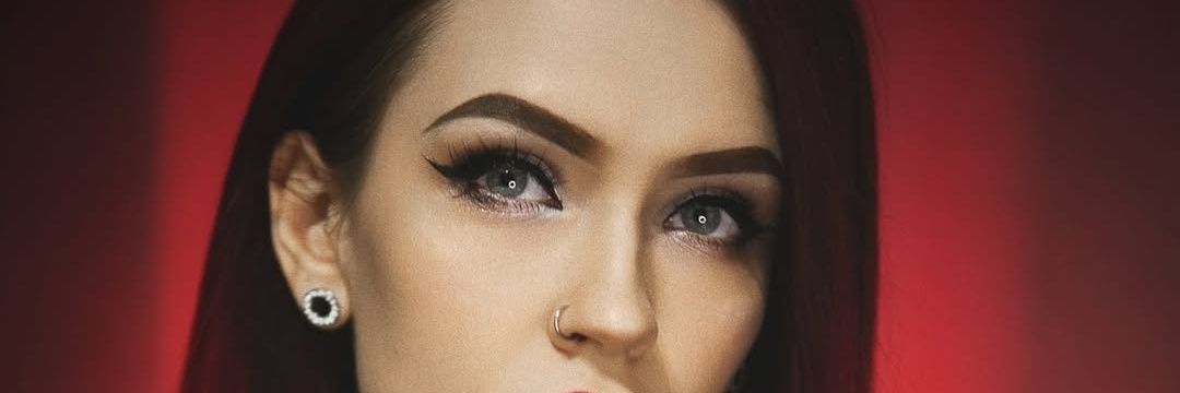 Miss Bella banner