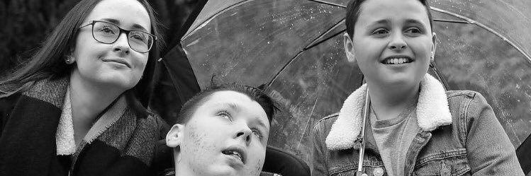 binzi612's profile banner image