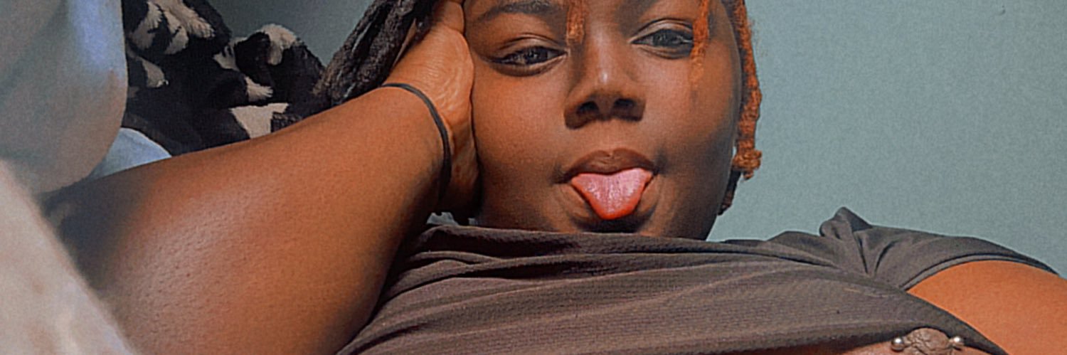 QueenKitKaii's profile banner image