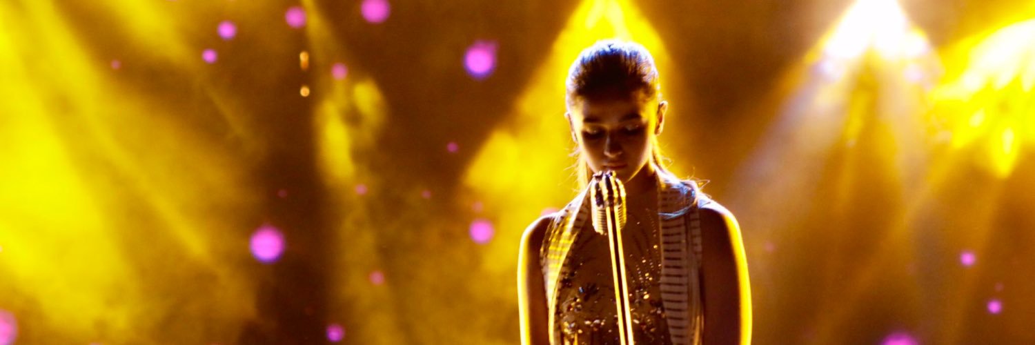 AdoreAliaBhatt's profile banner image