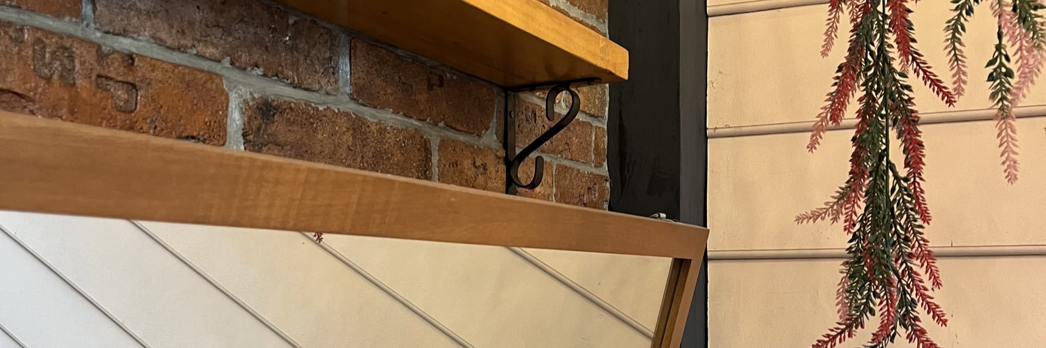 𝙍 banner