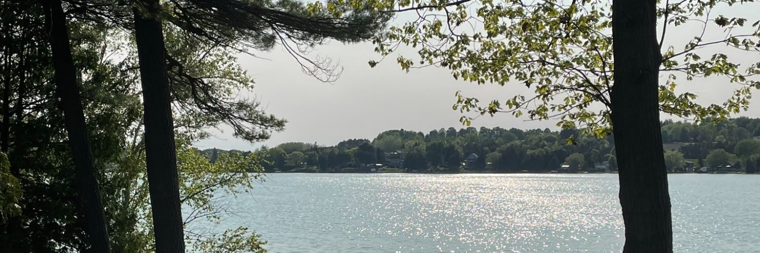 _laurakt's profile banner image